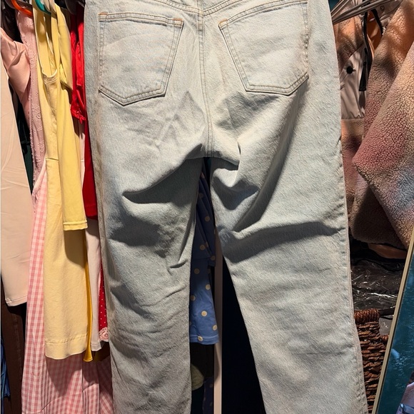 Abercrombie & Fitch Pale Blue Wide-Leg Jeans short inseam - Picture 4 of 4